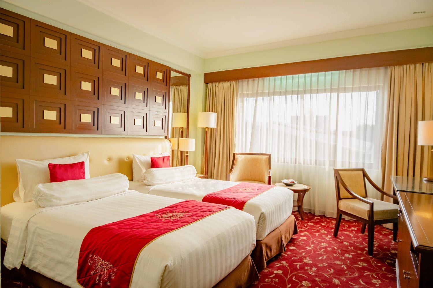 The Sunan Hotel Solo Exterior photo