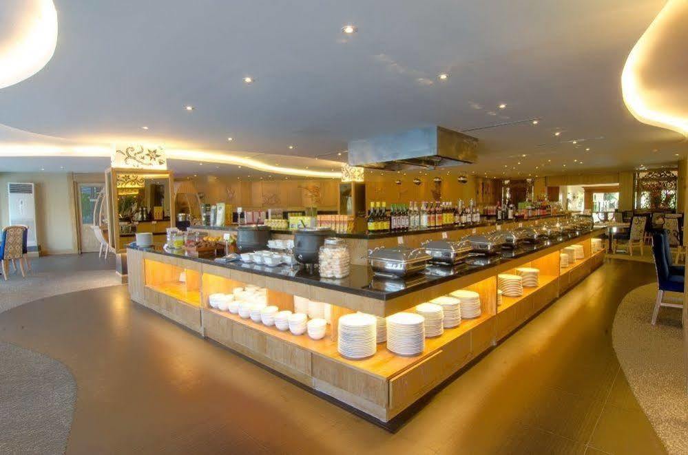 The Sunan Hotel Solo Exterior photo
