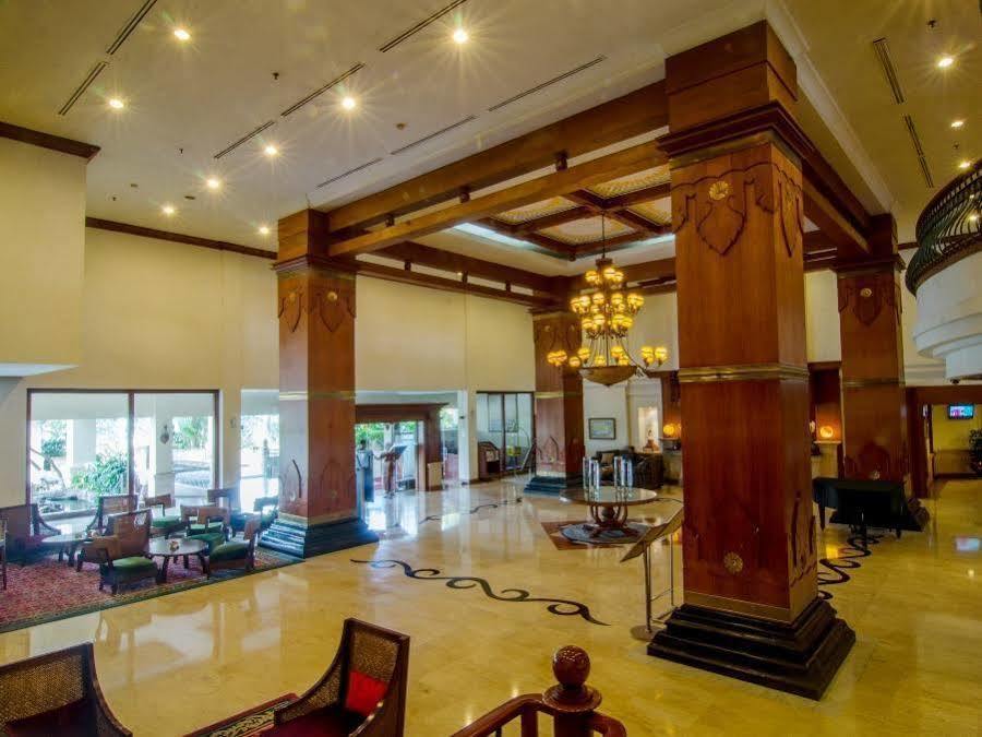 The Sunan Hotel Solo Exterior photo